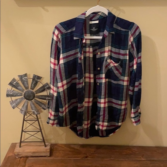 American Eagle Outfitters Tops - PRICE DROP ✨✨AE Boyfriend flannel